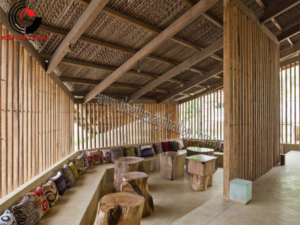 thiết kế quán cafe sân vườn làm bằng gỗ